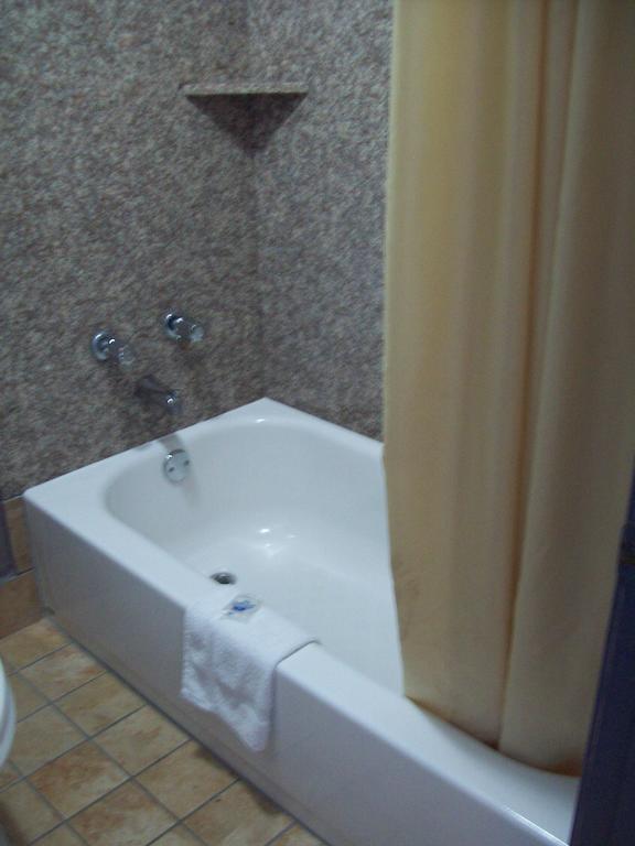 Americas Best Value Inn - Vicksburg Esterno foto